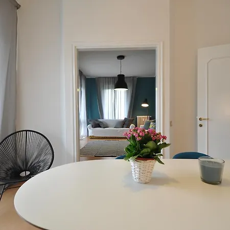 Omarini Apartment